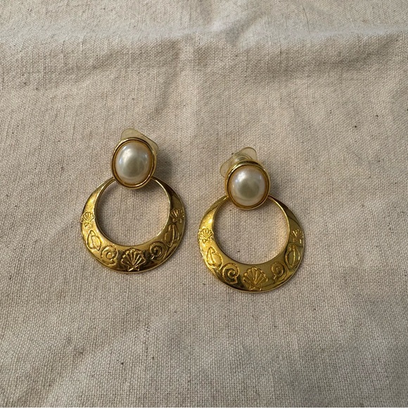 Liz Claiborne Jewelry - Liz Claiborne | Vintage 1980'sLCI Dangle Hoop Door Knocker Etched Stud Earring